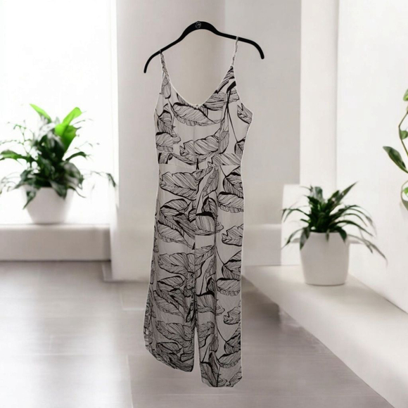 Etiquette Clothiers Pants - Etiquette Black & White Tropical Leaf Print Jumpsuit